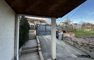 BRASADAS vinde Duplex 4 cam și curte 80 mp IRIS Bd. Muncii.