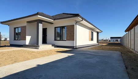 Casă nouă în Sântandrei – Sistem Fotovoltaic, 3 Dormitoare