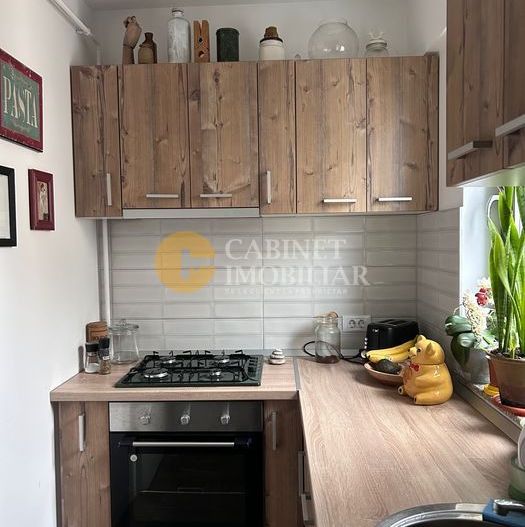 2 camere Decomandat - mobilat - loc parcare - boxa - intabulat - Poză 6