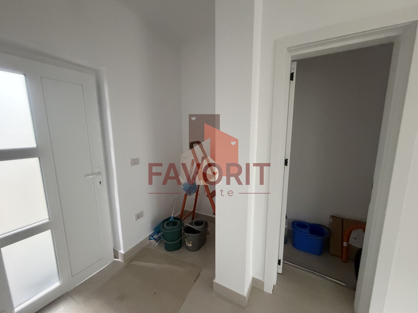 Casa individuala finalizata. Acces asfaltat - Poză 10