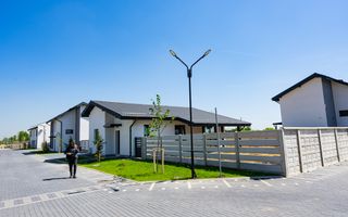 Case noi în Măgurele cu grădină proprie, parc privat și finisaje premium - Poză 12