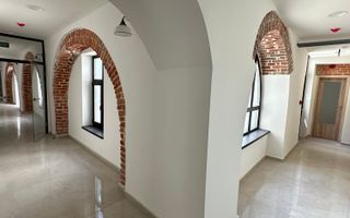 Spatii de birouri Ultracentral suprafață  de 67.6  mp - Poză 5