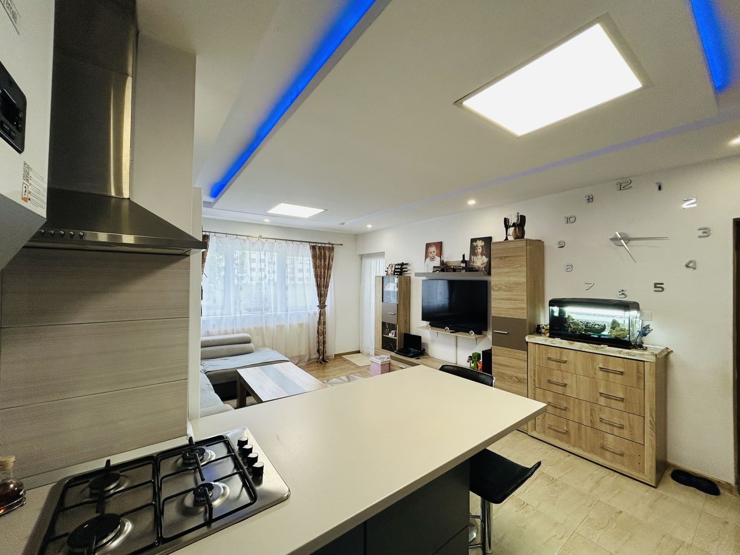 Apartament mobilat, cu 3 camere, 2 balcoane, 2 parcari - Selimbar - Poză 17