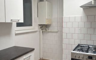 Apartamet cu 3 camere, 65mp, Zona Strazii Moldove - Poză 2
