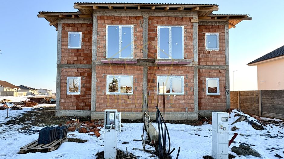 Duplex cu 3 camere si 2 bai | Bucovăț - Poză 1