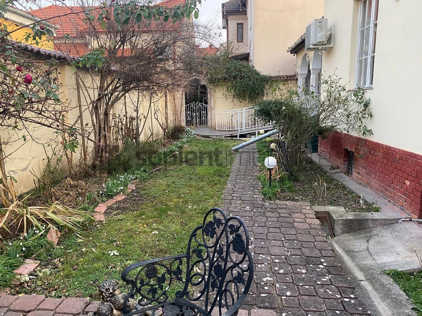 Casa ultracentrala ideala pentru inchiriere birouri - Poză 10