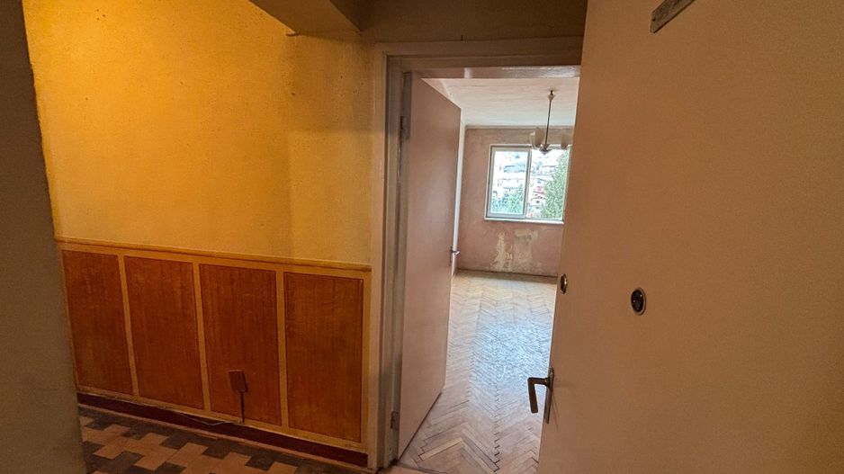 Apartament cu 3 camere (Reghin) - Poză 1