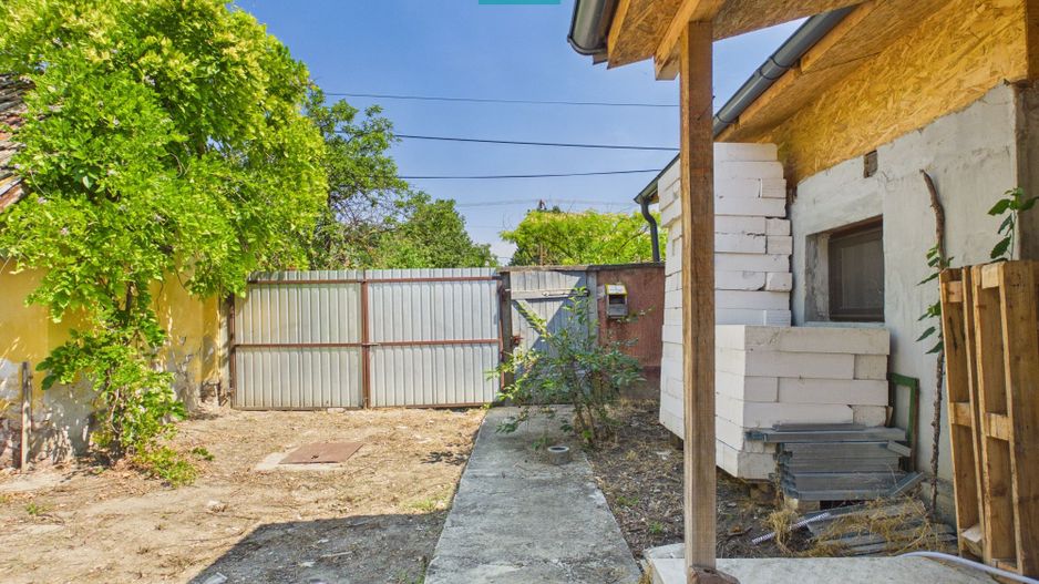 Casă renovată cu 3 camere în Battonya - Poză 2