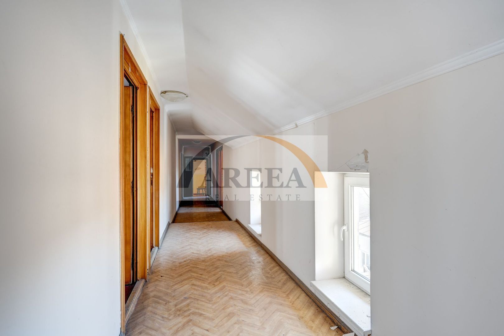 ULTRACENTRAL - Vilă UNICĂ și cu POTENȚIAL uriaș, o poveste de succes - Poză 24