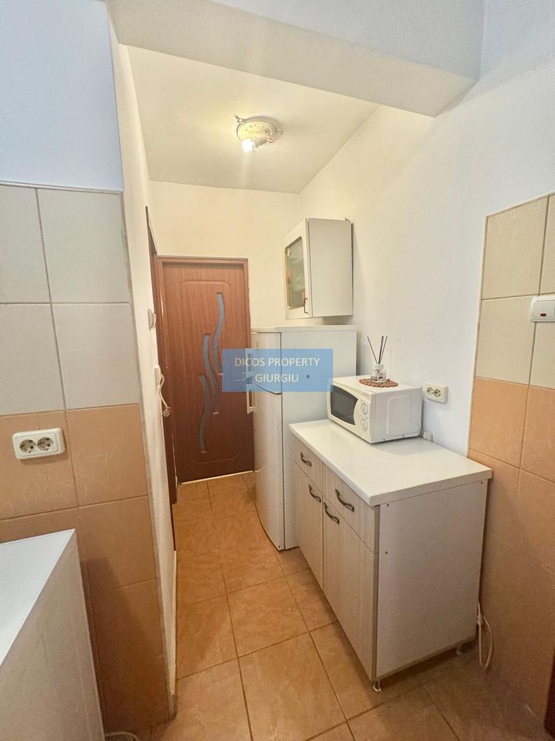 Apartament 2 camere, central, parter – Giurgiu - Poză 2