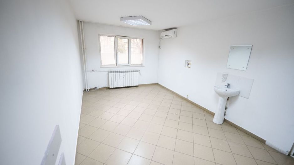 Spatiu parter, 56 mp, ideal cabinet medical, birouri sau servicii – Sarari - Poză 15