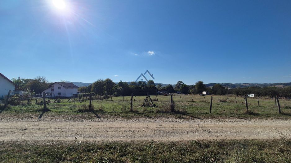 Teren intravilan 899 mp – Curtea de Arges, Strada Strada Valea lui Alb - Poză 3