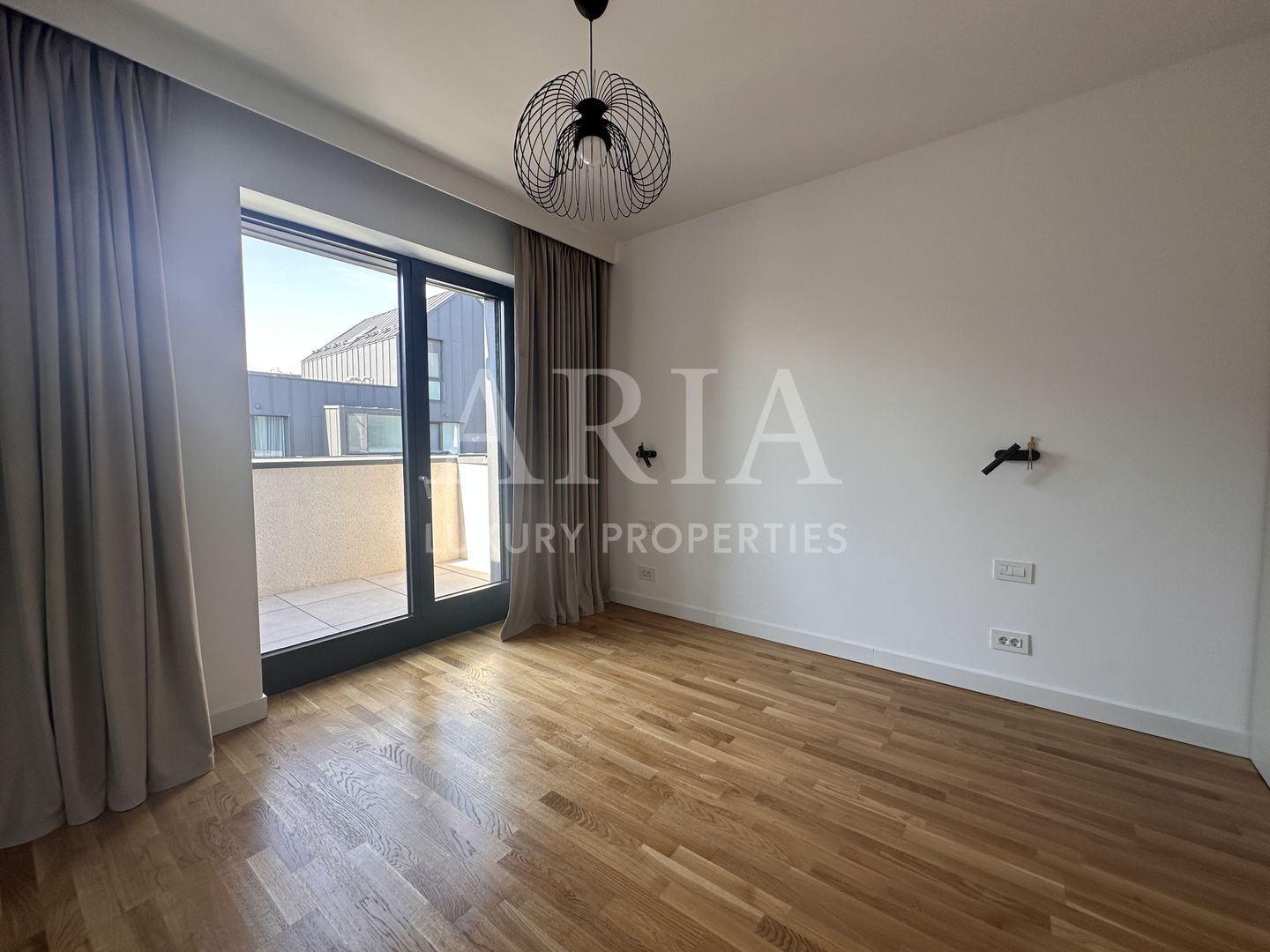 AVALON ESTATE TOWNHOUSE - Poză 14