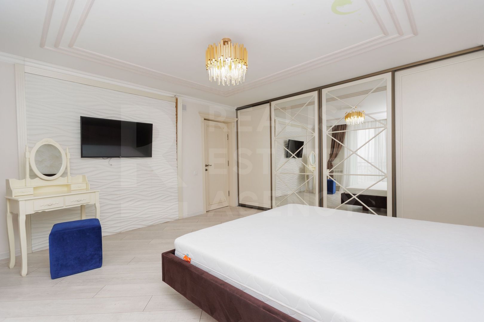 Chirie casa, 5 camere, strada Petru Movila, Dumbrava - Poză 12