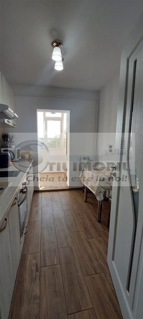 APARTAMENT 2 CAMERE DECOMANDAT  MOBILAT BLOC 1982 - Poză 10