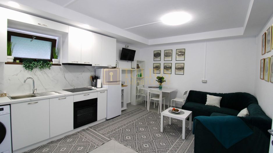 2 camere, prima inchiriere la demisol cu curte, terasă și parcare- Dumbrăvița - Poză 1