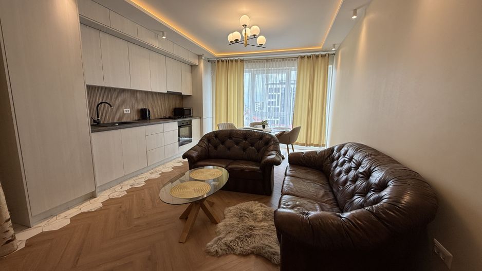 Apartament spațios și luminos cu 3 Camere I Rădăuți - Poză 1