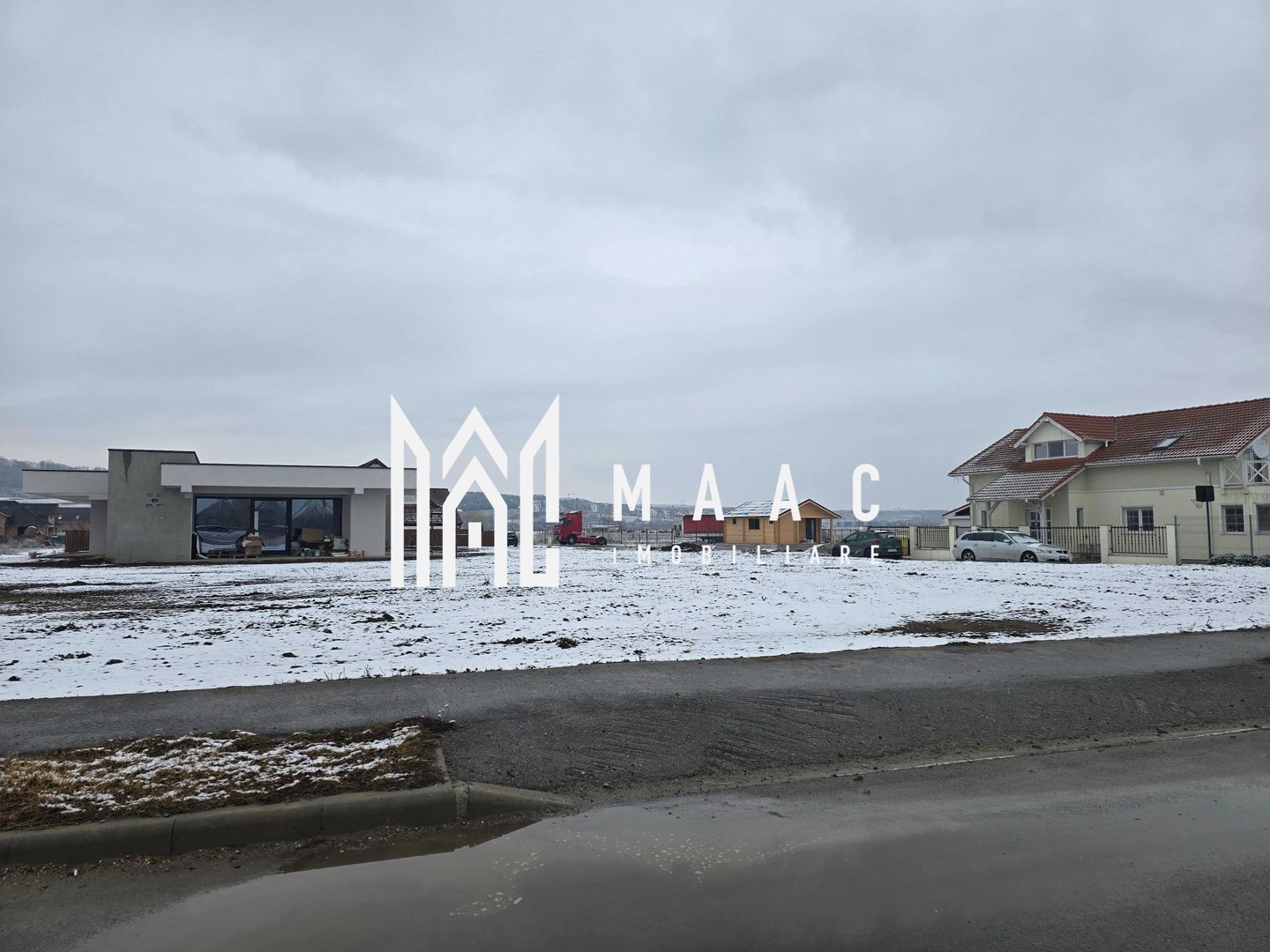 Teren intravilan | 450 Mp - Poză 1