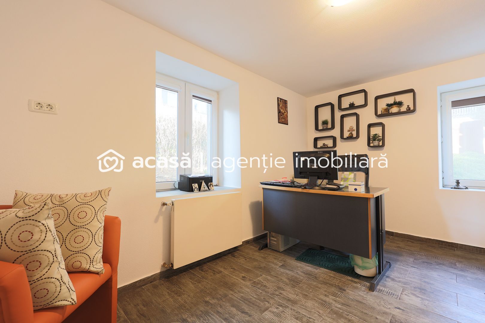 Spațiu ideal pentru birouri sau clinici - Poză 1