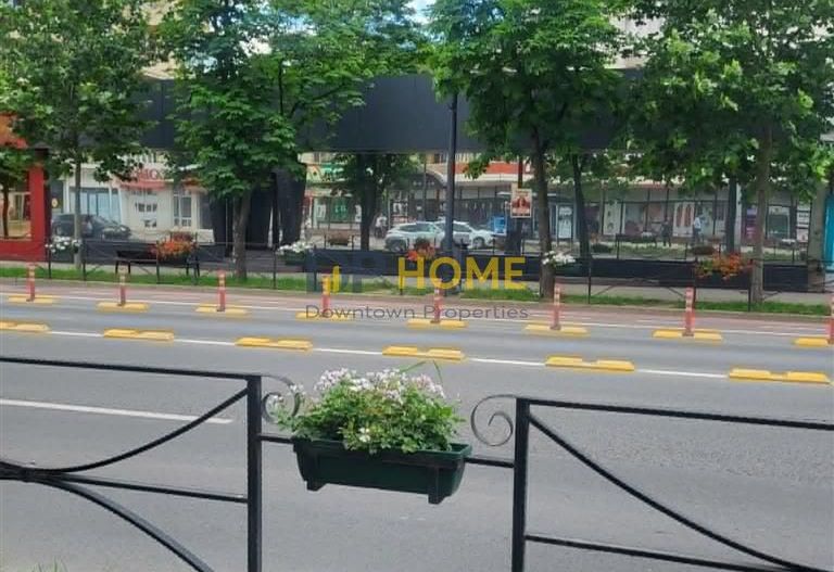 Spatiu Comercial Ultracentral 350 mp Focsani - Poză 1