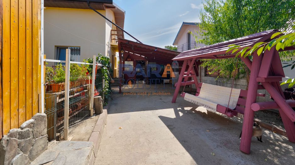 Vilă din cărămidă cu 4 dormitoare și 3 băi - Poză 17