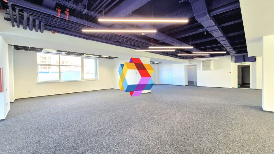 Spatiu de birouri ultramodern Brașov - 367 mp + Teresa 240 mp - Poză 1