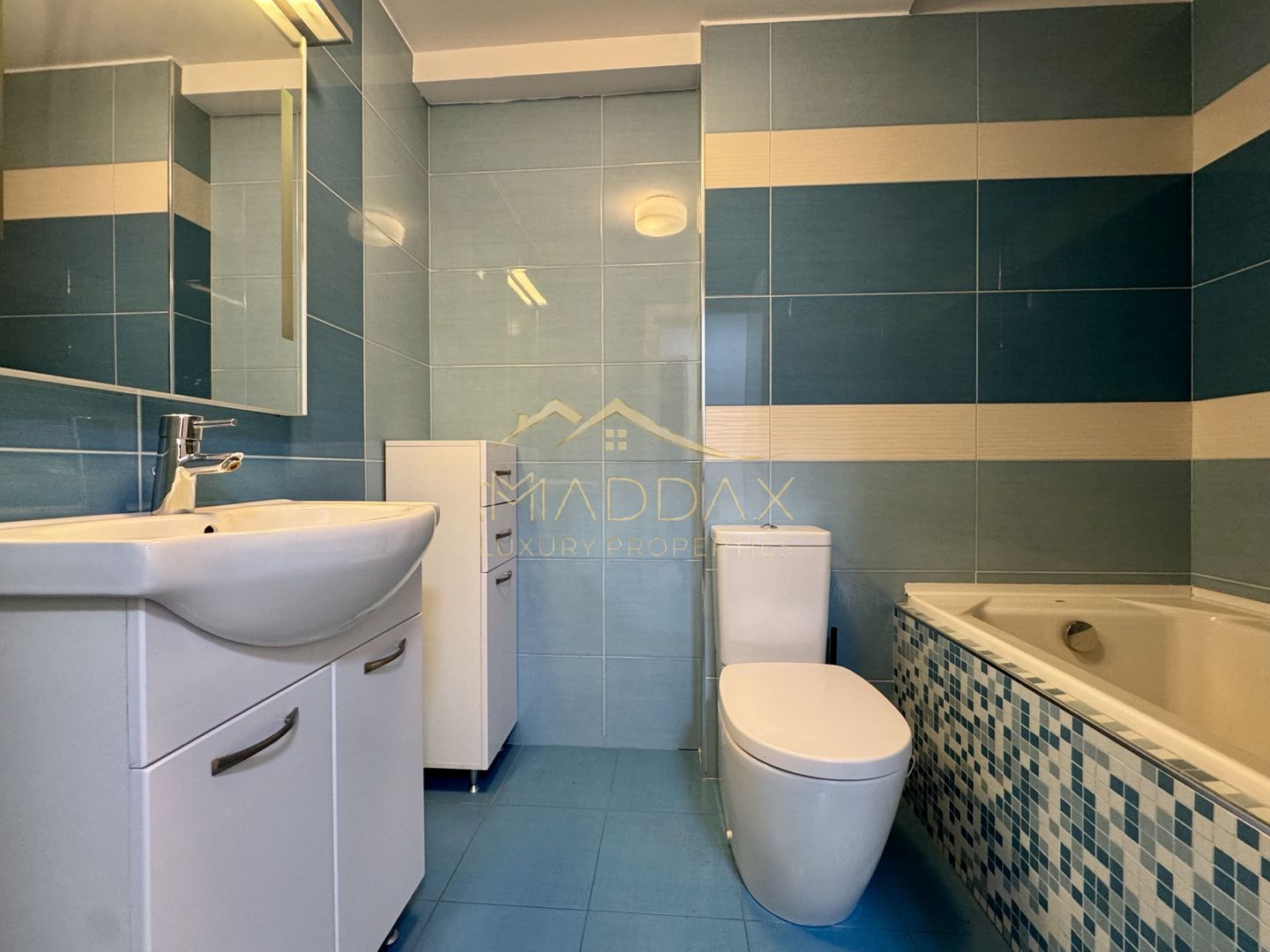 Vila centrala cu 13 camere *460mpu* + garaj // Dorobanți - Poză 40