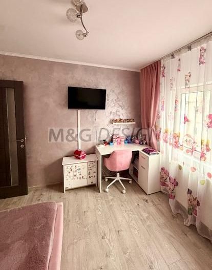 Apartament 3 camere zona Kiriac etaj 2 renovat - Poză 3