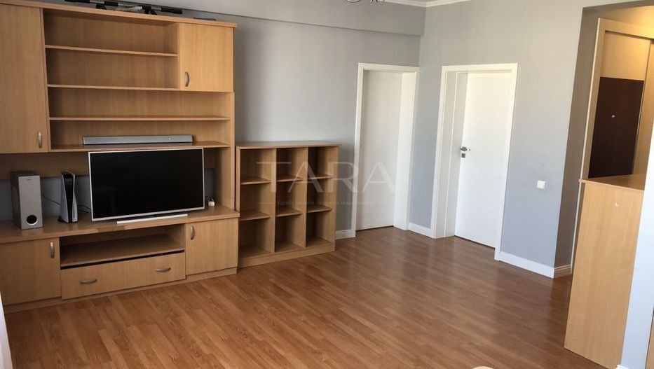 Apartament 2 camere, zona Centrala. - Poză 2