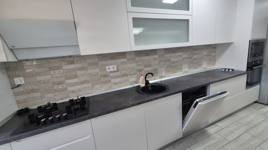 APARTAMENT 3 CAMERE SI LOC DE PARCARE | SELIMBAR ZONA TRIAJULUI - Poză 2