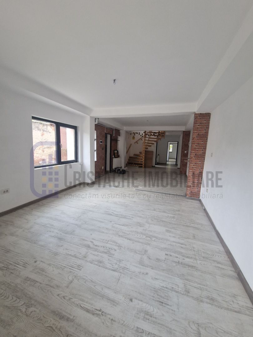 Vila Ds+P+1 (open space)_230 mp_renovat 2024_Buzești (P-ța Victoriei) - Poză 16