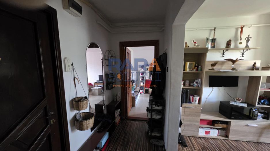 2 camere decomandat, Str. Mihai Eminescu - Poză 1