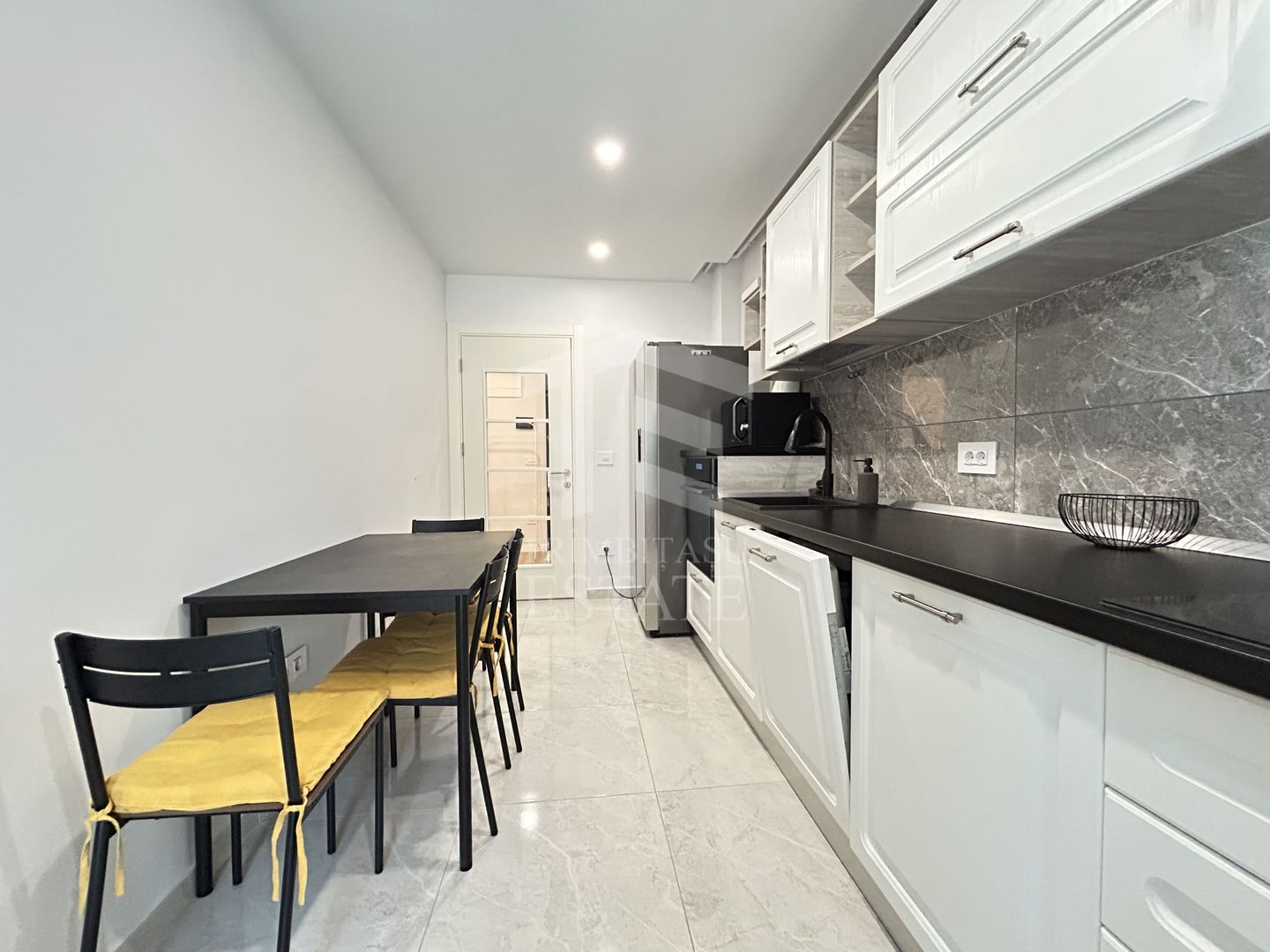 Apartament 2 camere Zen Residence - Centrul Comercial TOM -loc parcare - Poză 3