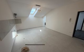 NOU. Disponibil imediat. Decomandat. Zona Soarelui - Poză 1