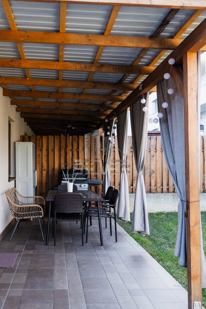 Casa tip duplex la 5 minute de Baza Sportiva. - Poză 10