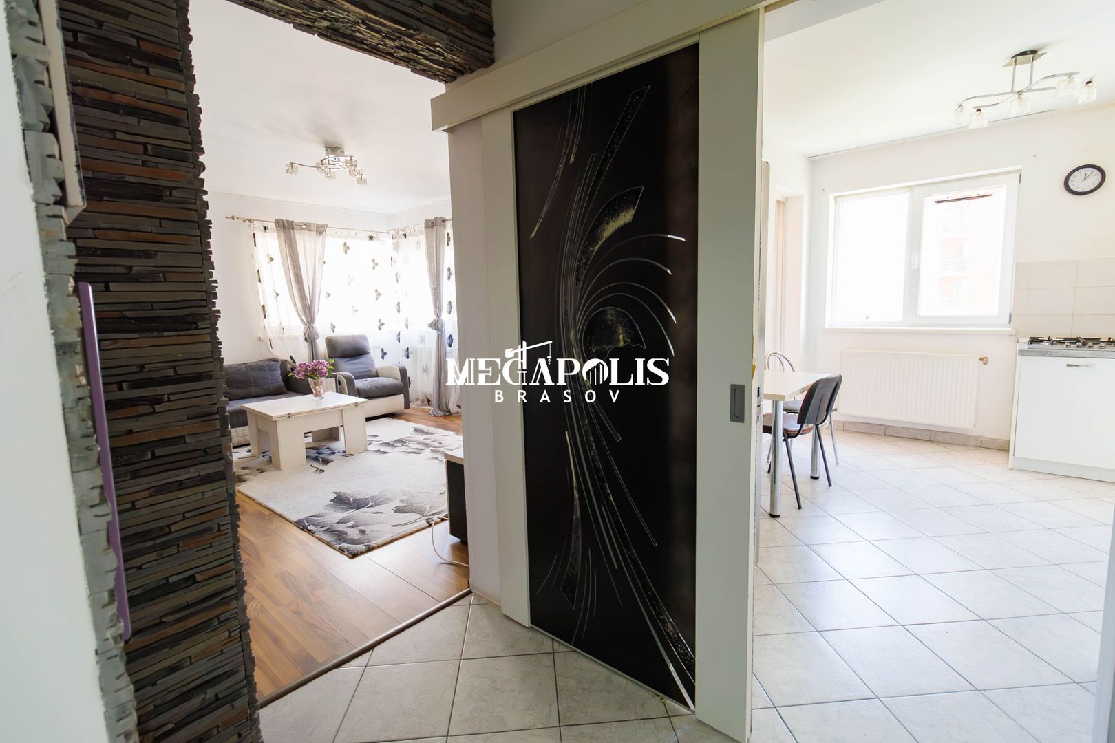 Apartament 2 Camere Decomandat / Etaj Intermediar Sanpetru - Poză 14