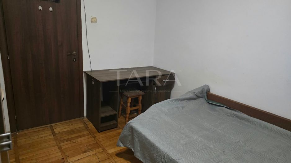 Apartament cu 4 camere decomandat de vânzare în Mănăștur, zona Penny. - Poză 2