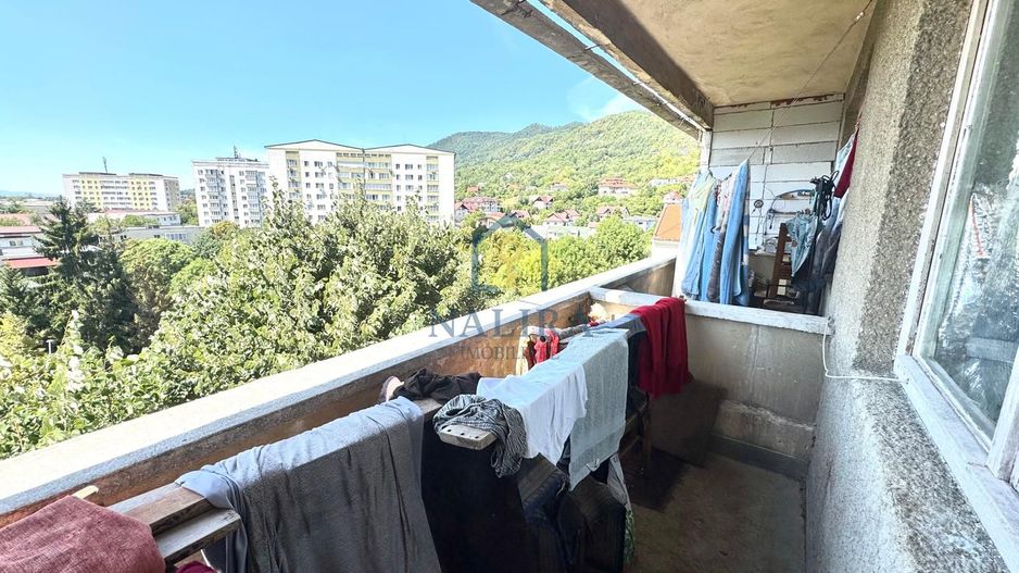 De vanzare - apartament 2 camere - Carter Sasar - etaj intermediar - Poză 3
