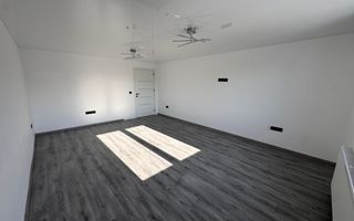 Spațiu comercial 6 camere 3 băi | Sura mare | 200mp - Poză 2
