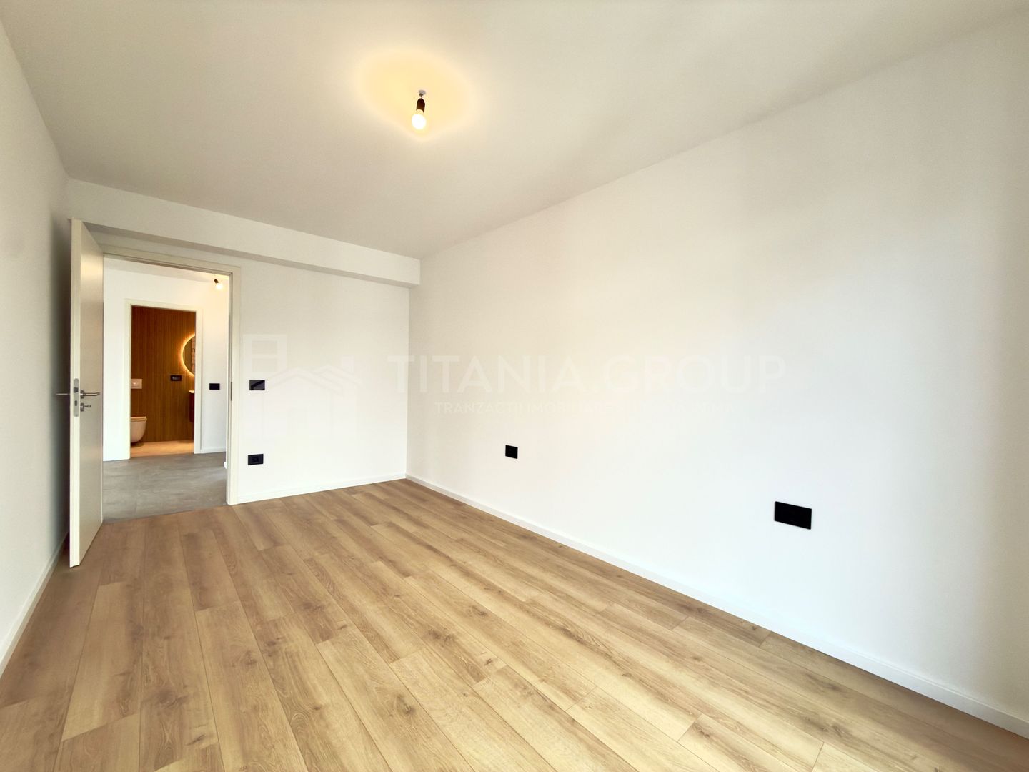 Apartament 2 camere cu vedere panoramică spre munte - Kasper Coresi - Poză 9