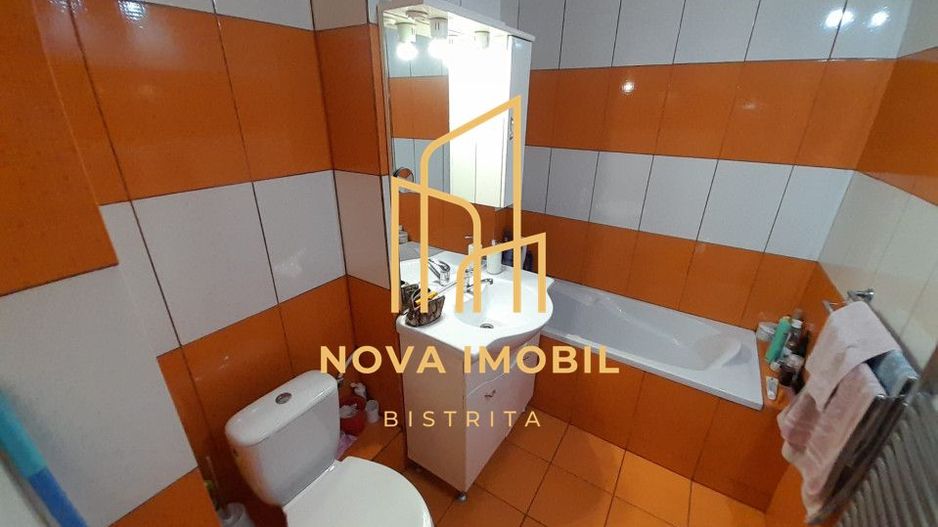 Apartament 4 camere,decomandat,78mp,zona Imparatu Traian . - Poză 8