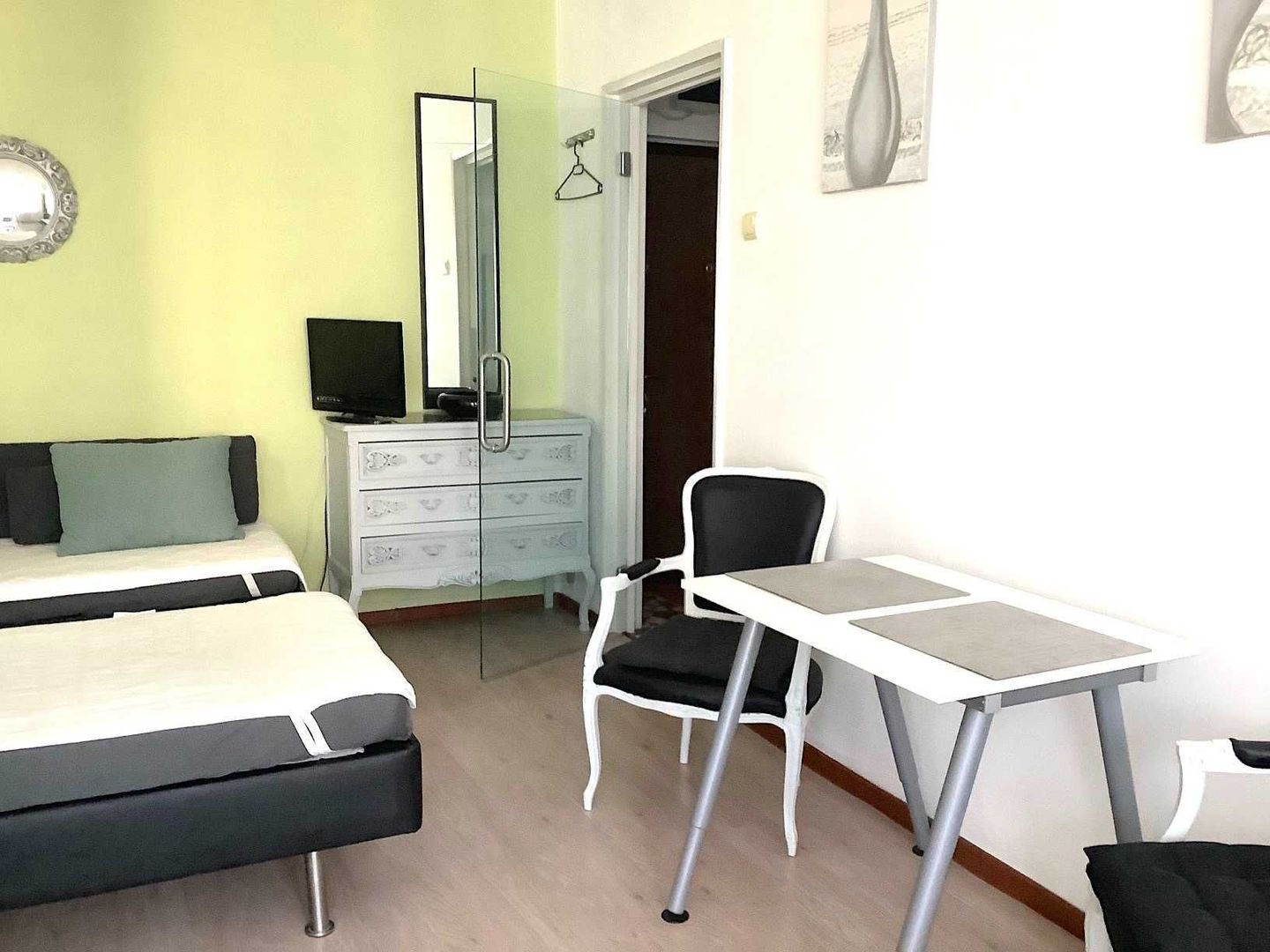 De Inchiriat Garsoniera (Studio)Moderna în Zona Tineretului–lângă Parc și Metrou - Poză 4