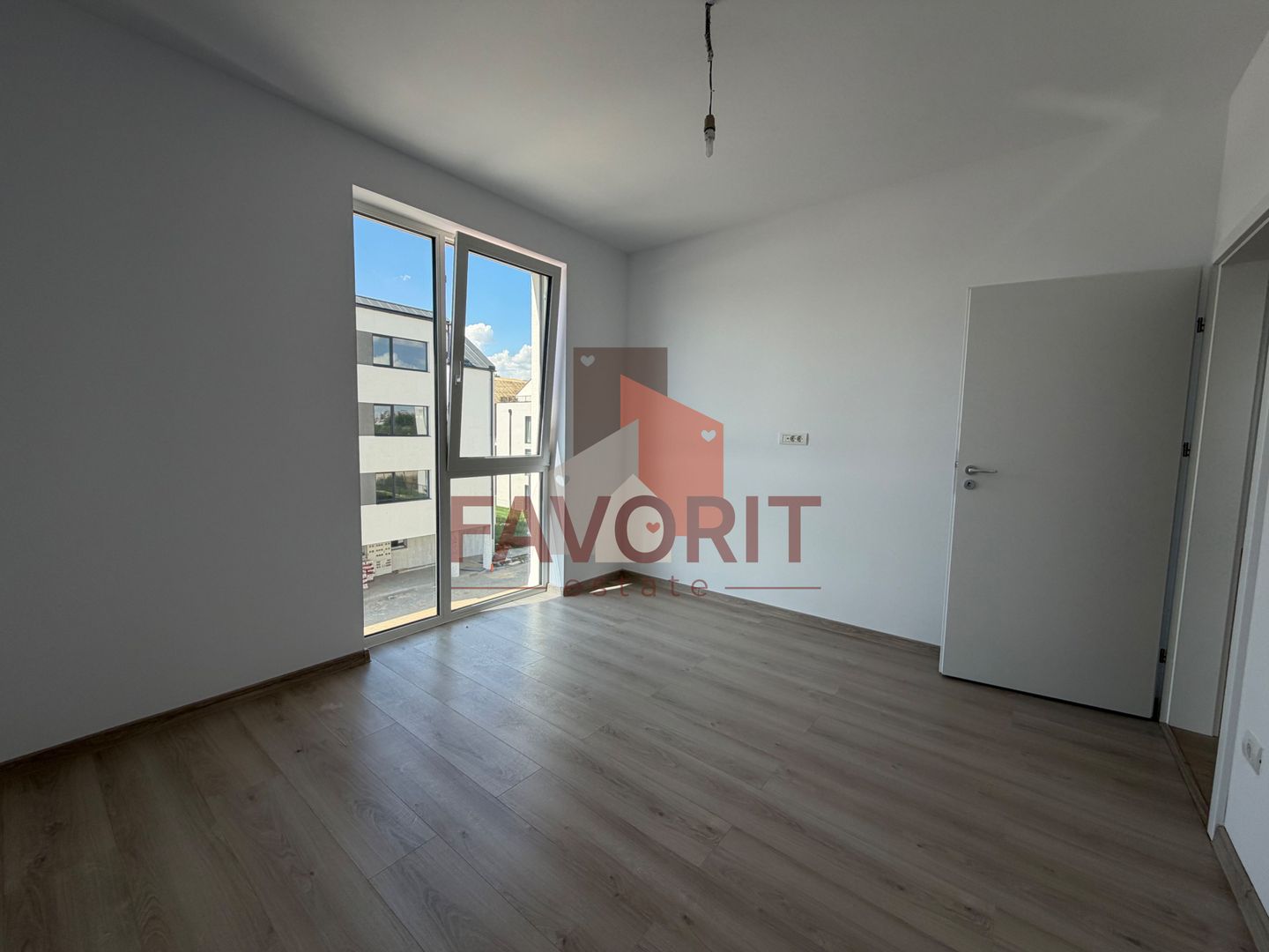 Etaj intermediar. Bloc nou cu lift.Disponibil imediat - Poză 5