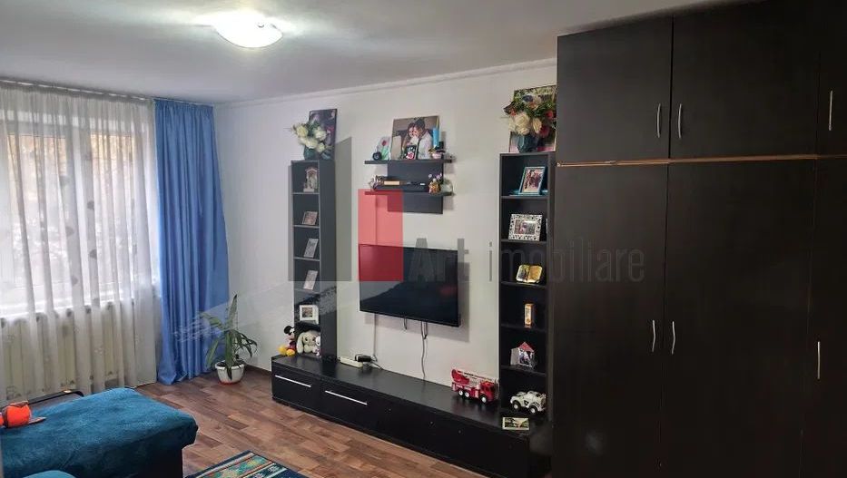 Vânzare apartament 3 camere decomandat Apărătorii Patriei - Spiru Haret - Poză 5