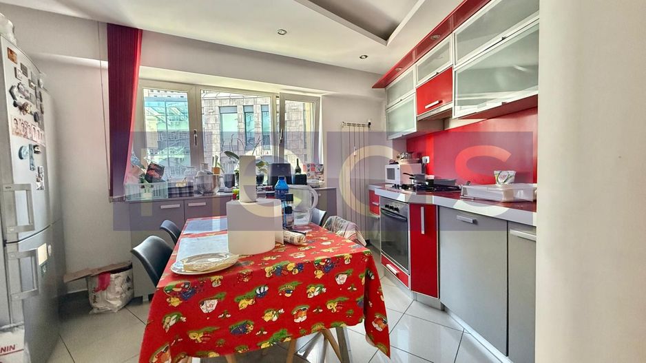APARTAMENT 4 CAMERE DE VANZARE PIATA ROSETTI - Poză 4