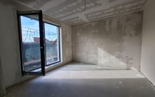 Casa cu 4 camere de vanzare, Bucov, Mica Roma - Poză 10