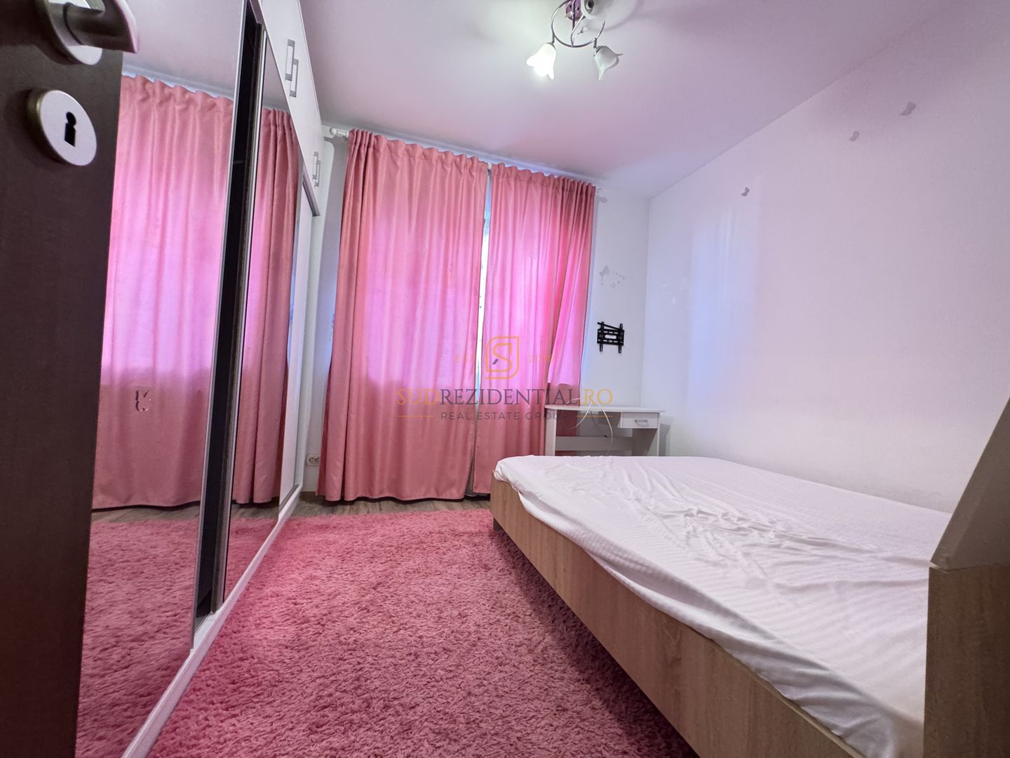 Apartament 2 camere mobilat si utilat, etaj 2/6, parcare , 91.900 EURO - Poză 4