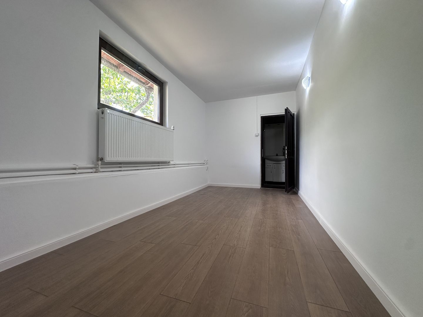 Între dealuri, viță de vie și liniște deplină! Vanzare casa in Prahova - Poză 9
