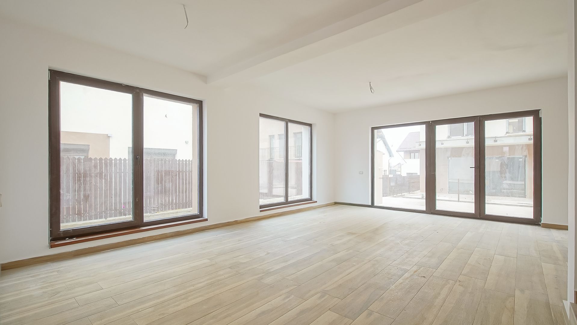 Duplex Modern, Curte Proprie | Green Haven Săcele - Comision 0% - Poză 11