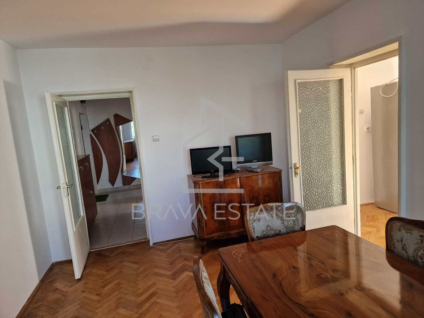 Apartament  4 camere, balcon, zona manastur - Poză 2